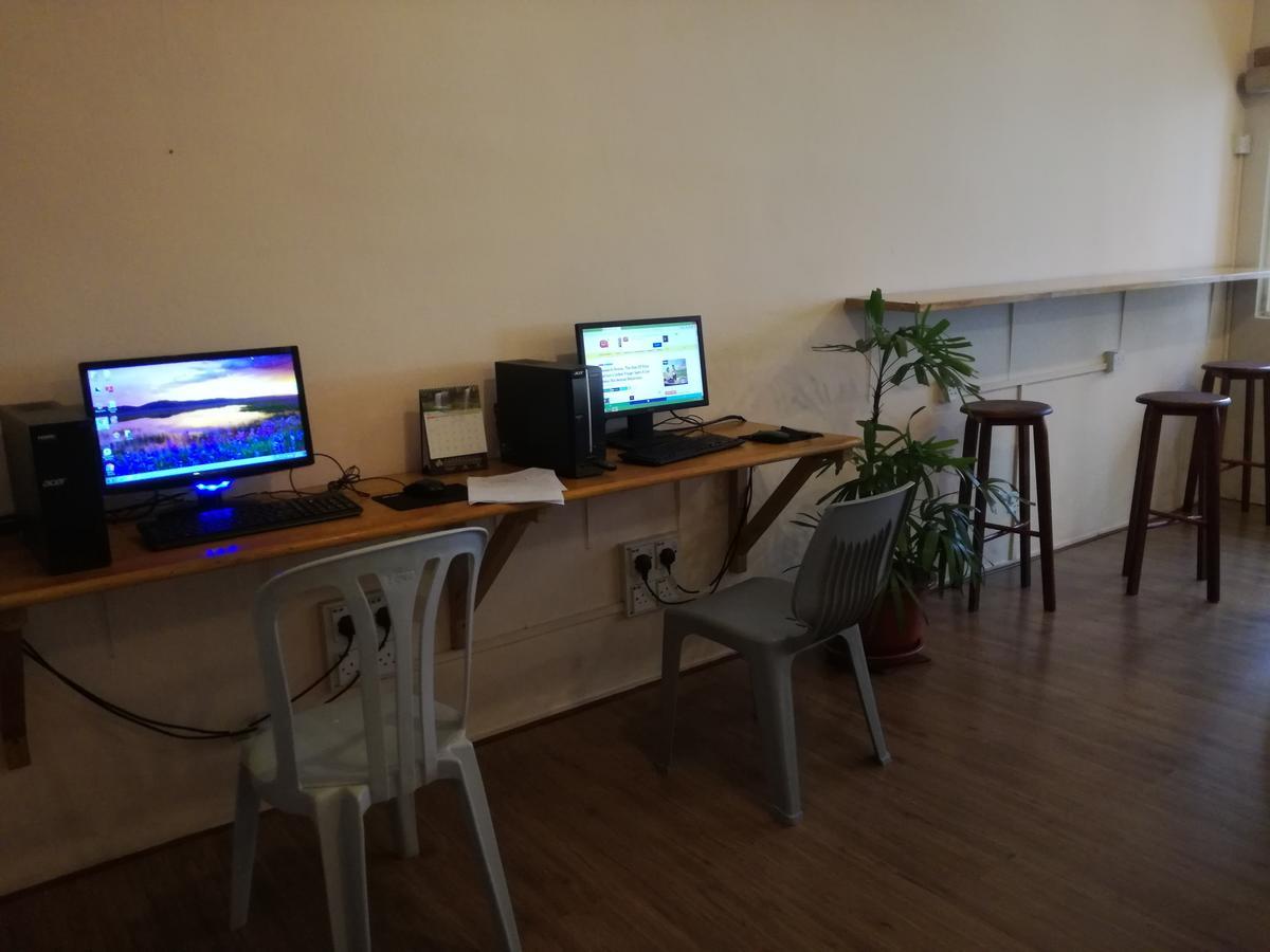 Harbourside Backpackers Hostel Sandakan Ngoại thất bức ảnh