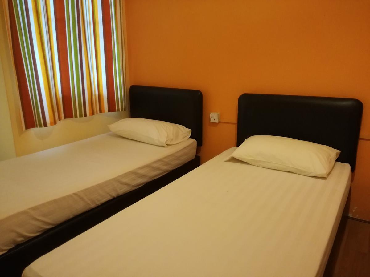 Harbourside Backpackers Hostel Sandakan Phòng bức ảnh