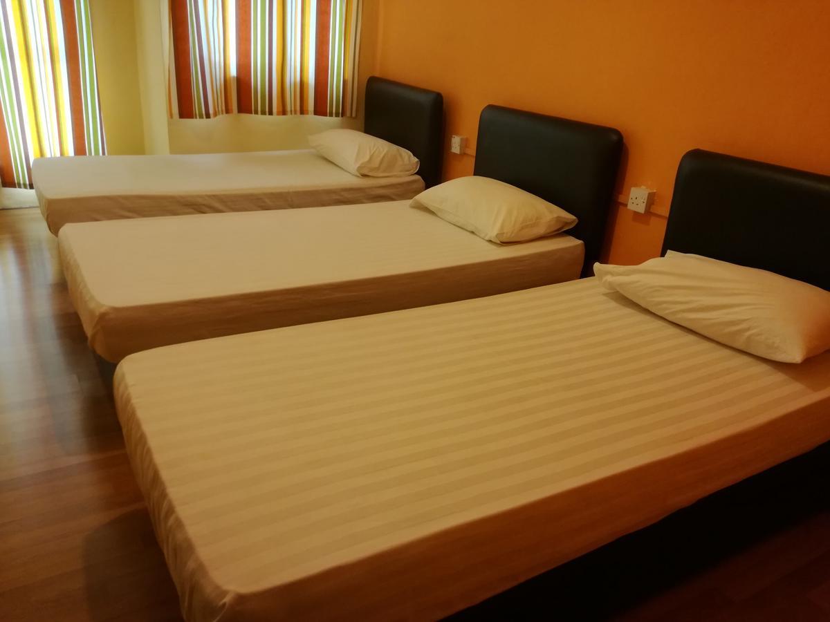 Harbourside Backpackers Hostel Sandakan Phòng bức ảnh